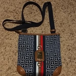 Tommy Hilfiger crossbody